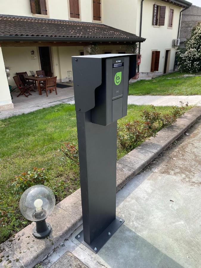 Agriturismo Al Tralcio Валеджо сул Минчио Екстериор снимка