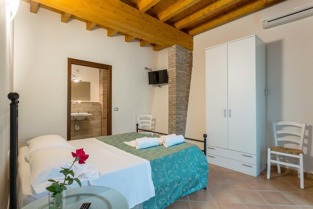 Agriturismo Al Tralcio Валеджо сул Минчио Стая снимка