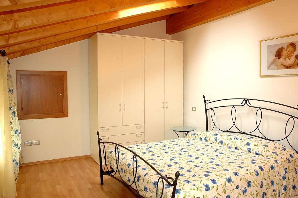 Agriturismo Al Tralcio Валеджо сул Минчио Стая снимка
